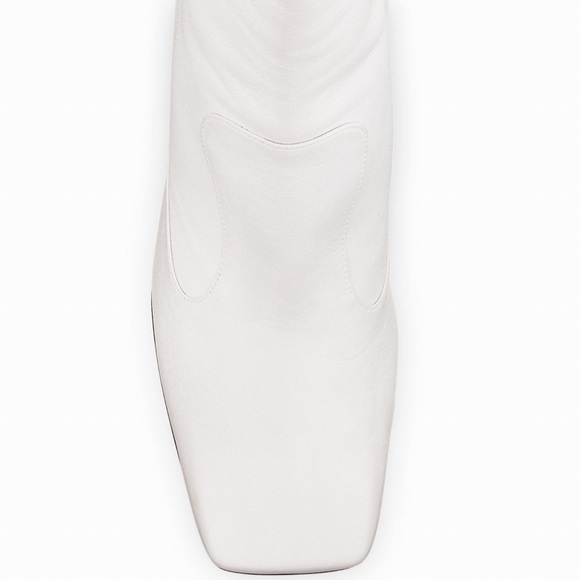 FENDI FFREEDOM CALF LEATHER 105 BOOTIES IN WHITE WITH CONTOURED HEEL SIZE 8 1/2 - Picture 7 of 15